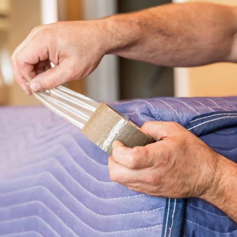 Moving-Blankets_iStock-497144877-scaled